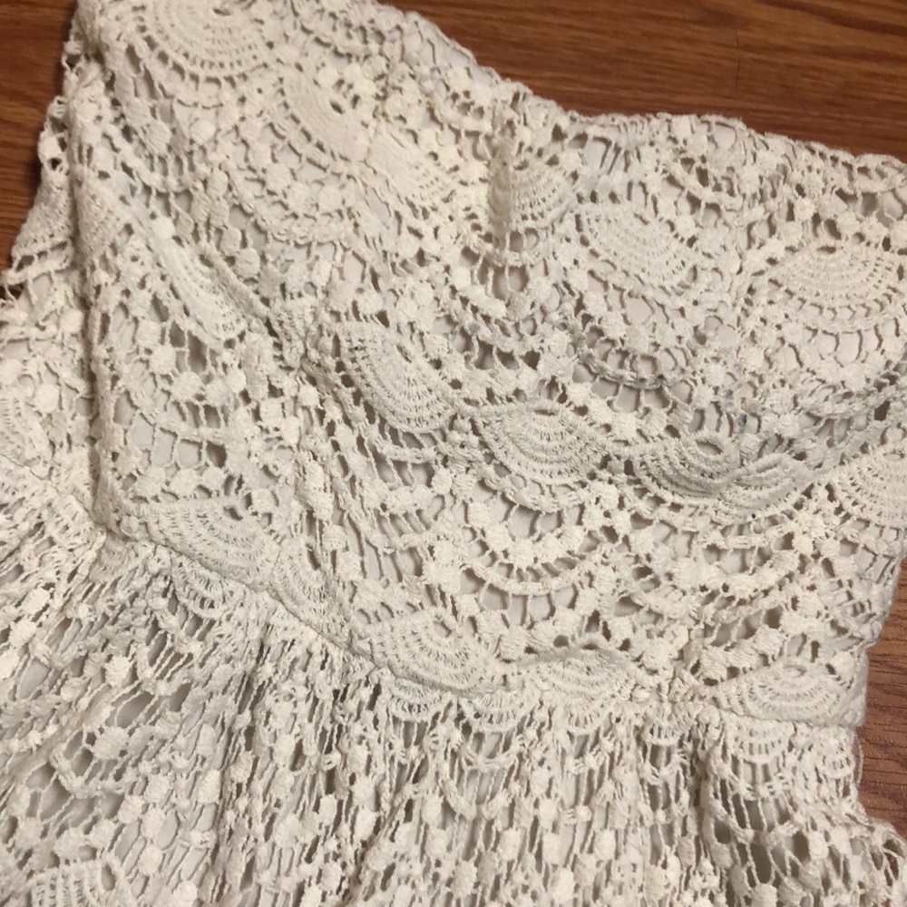 Spring dress - Picture 2 of 3